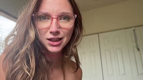 Babe with glasses wants stepbro to cum inside - Amateur POV