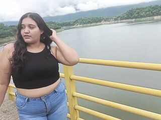 girl is abandoned by her boyfriend has sex with the delivery