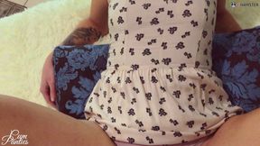 Please cum on my panties quickly on parent&rsquo;s bed