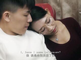 The excited woman tempted the chap sitting next to her on the bus and had secret sex