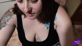 Amateur couple shares big tit titjob and blowjob