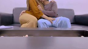 Teachers are late in their paychecks booked on Brondong