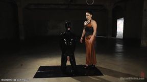 ”Latex femdom peggingrubber man slave”