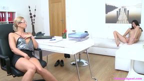 Blonde Beauty Tracey Lindsay Performing Classic Lesbian Sex