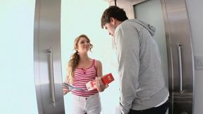 Delivery service Jessi swallows big dick