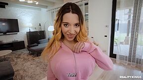 Bosomy Safira Yakkuza Heart-stopping Adult Clip