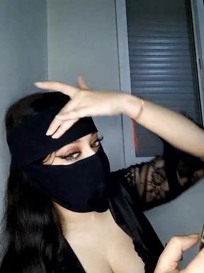 Arab MILF teases me on webcam