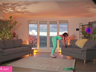 Jeny Smith doing hawt exposed yoga