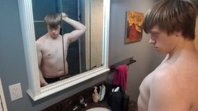 Amateur girl takes big dick in hotel shower