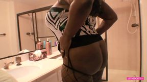 Fat ebony slut likes hard sex