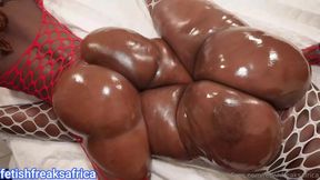 Big Ass oiled up ebony mom in fetish lesbian action - Hd porn 1080p