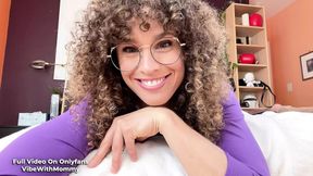 JEWISH MOM SHOWS OFF HER ANAL SKILLS with VibeWithMommy