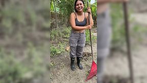 Curvy Latina Gives Sloppy Blowjob & Takes Doggy During Leaf-Raking Break
