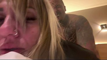 Amateur girlfriend rides his small dick raw in a bus motel