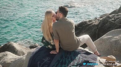 Outdoor Cock and Pussy Meet in Unscripted Passion - Amateur Couple