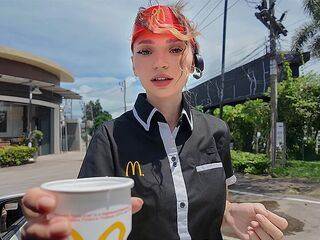 McDonald’s Beauty Screws to Fix Her Mistake