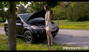 lina luxa - enjoys anal in the great outdoors