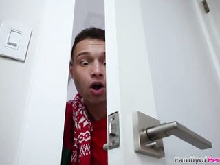 I anal drilled my stepmommy on Christmas