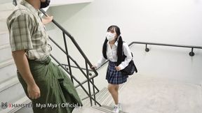 18 Years Old Tight Pussy Girl Seduce Married Men to Fuck Her Ass