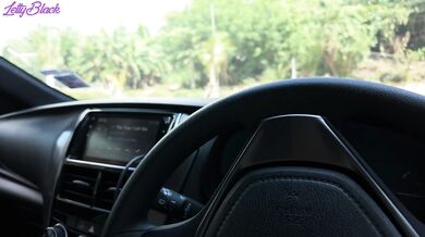 Milf Enjoys Remote Controlled Vibrators While Out For a Walk