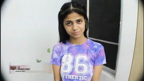 Amateur hardcore sex with the rich pussy of a beautiful Indian woman in apartment - Porn in English