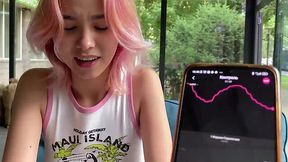 Walking downtown with his gf while she has vibrator inside