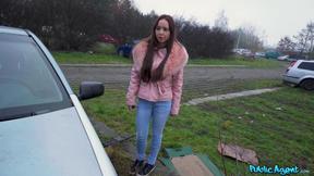 ”Are you a pervert or something?! Why are you fucking a random sex toy on the street?! - Zeynep Rossa”