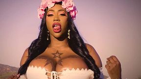 Leonidas from 300 takes advantage of a girl from the Persian camp