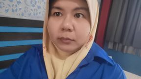 Prostitutes provide wholehearted customer service!!