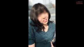 Apologizing and getting down on her knees