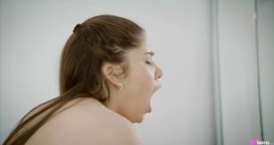 Cumming All Over Curvy Chloe Lapiedra