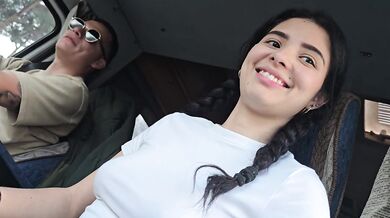 Mi Padrastro Me Recoge Después De La Universidad