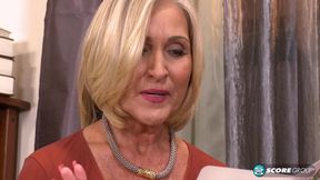 Southern belle shows off her tits and pussy