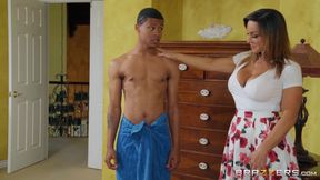 Horny MILF Aubrey Black wanna see ebony dude Lil D naked now