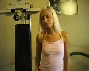 Lucie's first casting a teen masturbating her blonde pussy