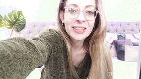 ”RevealMe MILF SEDUCTRESS’S DILDO DANCE”