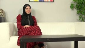 ”Hot woman in a hijab chose some pictures and some sex”
