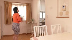 Shiori's Stepmom Brunette Babe Deepthroats POV in Stockings