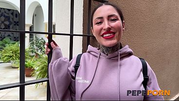 40yo alt mom wants a primo cock. Lara Croft, casting on pepePorn