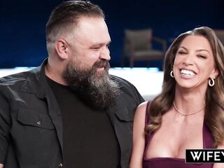 WIFEY Anal Loving MILF Hotwife Lor Reign Squirts All Over His BBC