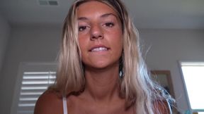 College Girlfiend Gets Her Face Covered in Cum!