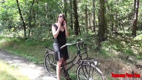 Daphne gets outdoors by a weird guy with big penis