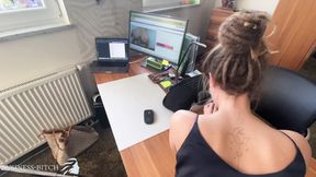 employee caught by her boss and filled up with cum - busines