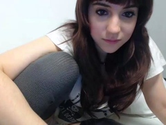 Amateur Webcam Teen Masturbates And Teases