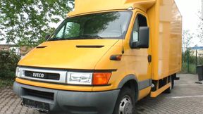 German Bitch Like doing it in car