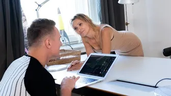 Blonde mature seduces young man with hairy pussy and blowjob