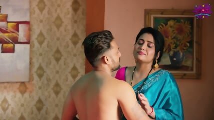 Mavi Chugh In Cooker Ki Sitti 1