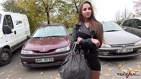 Teen student takes big shaft in deepthroat