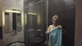 Friend's stepmom Sucks Me off After a Shower