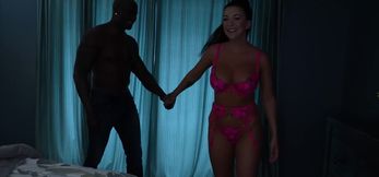 Husband sets up curvy wife Elizabeth Skylar for BBC pounding